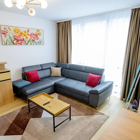 Czako Luxury 6 Apartman *