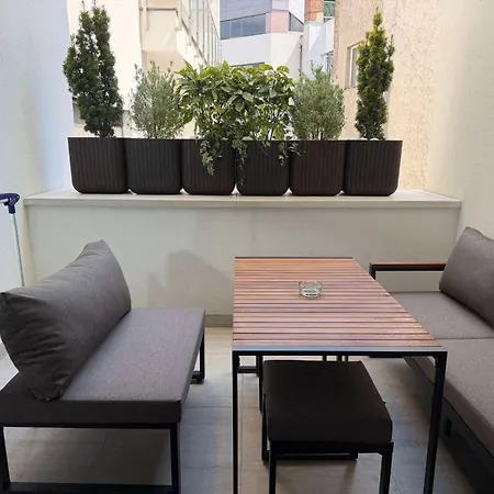 Czako Luxury 6 *